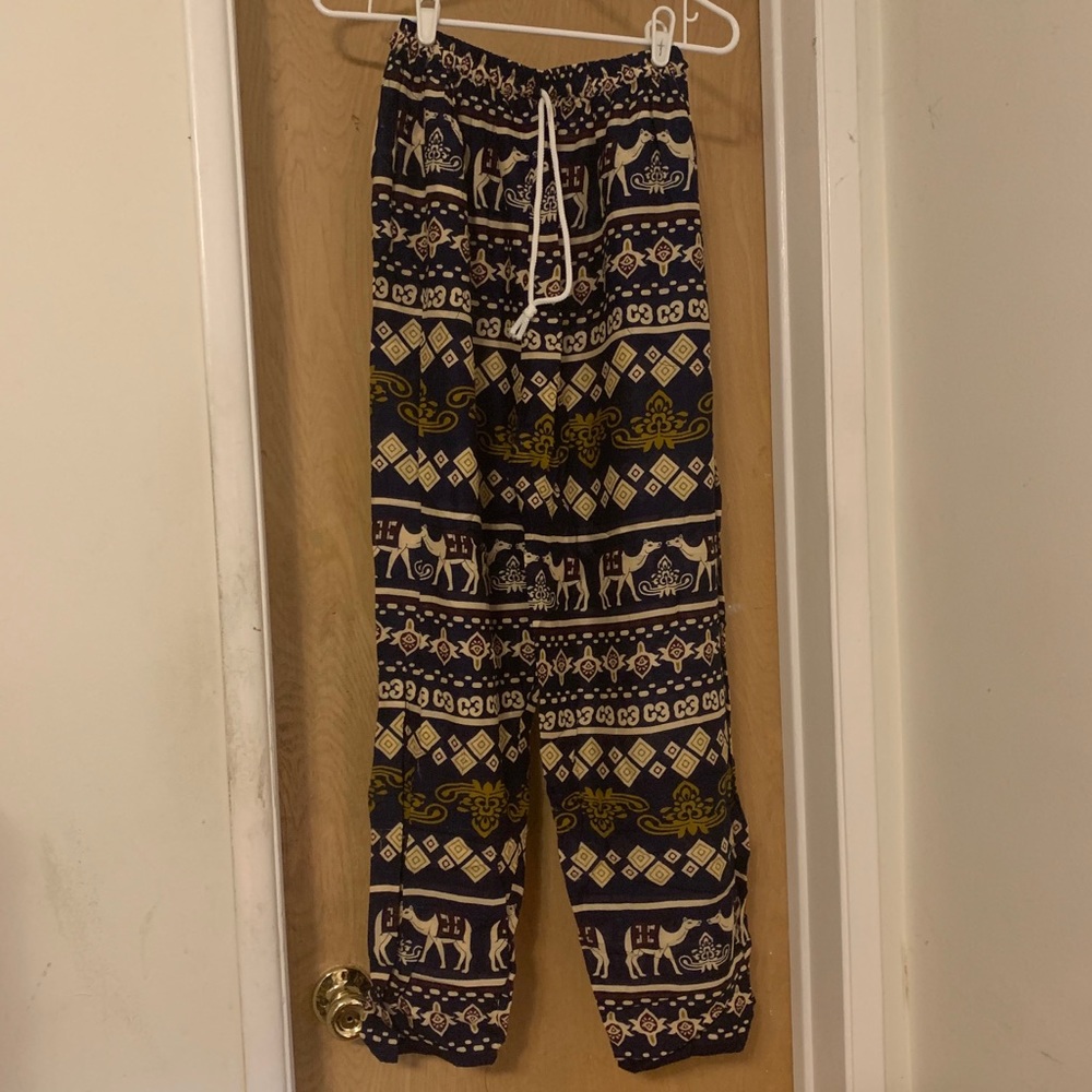 Camel pants with elastic waistband